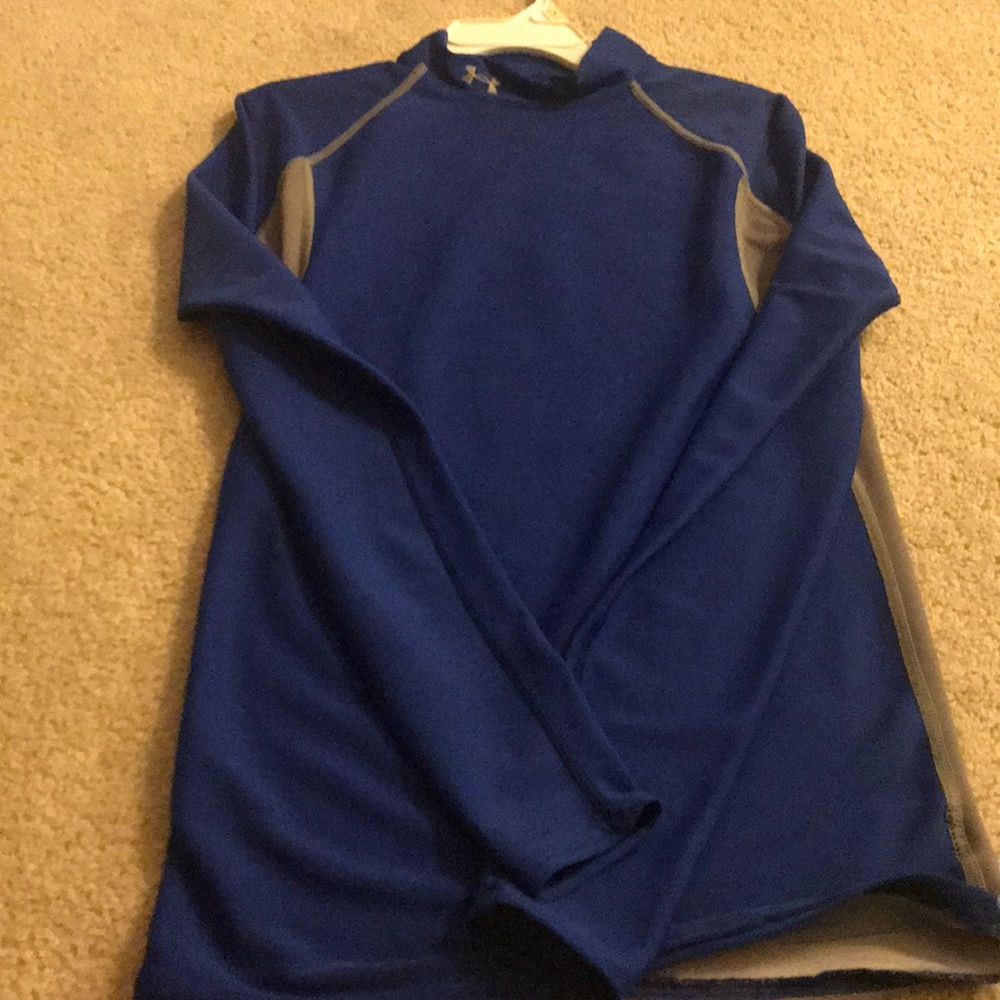 Boys size large under armour metal shirt